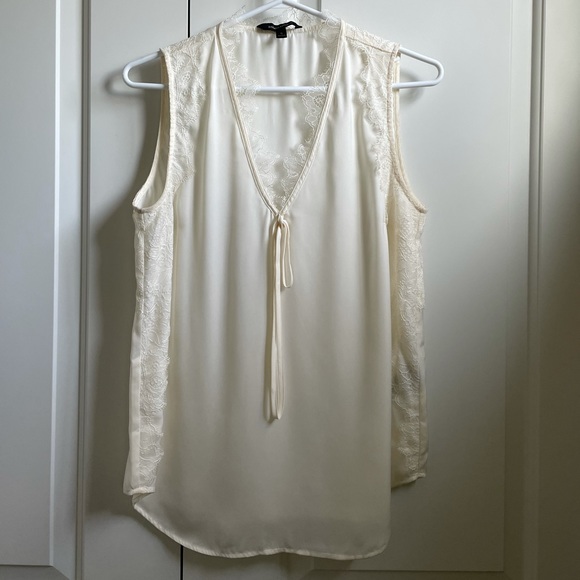 Banana Republic Tops - Beautiful Banana Republic Blouse